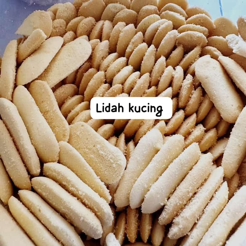 

Kue Kering Lidah Kucing Premium