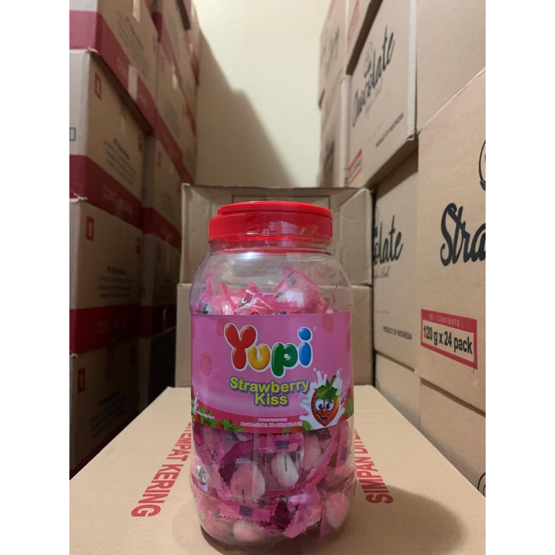 

Yupi strawberry (Karton isi 6)
