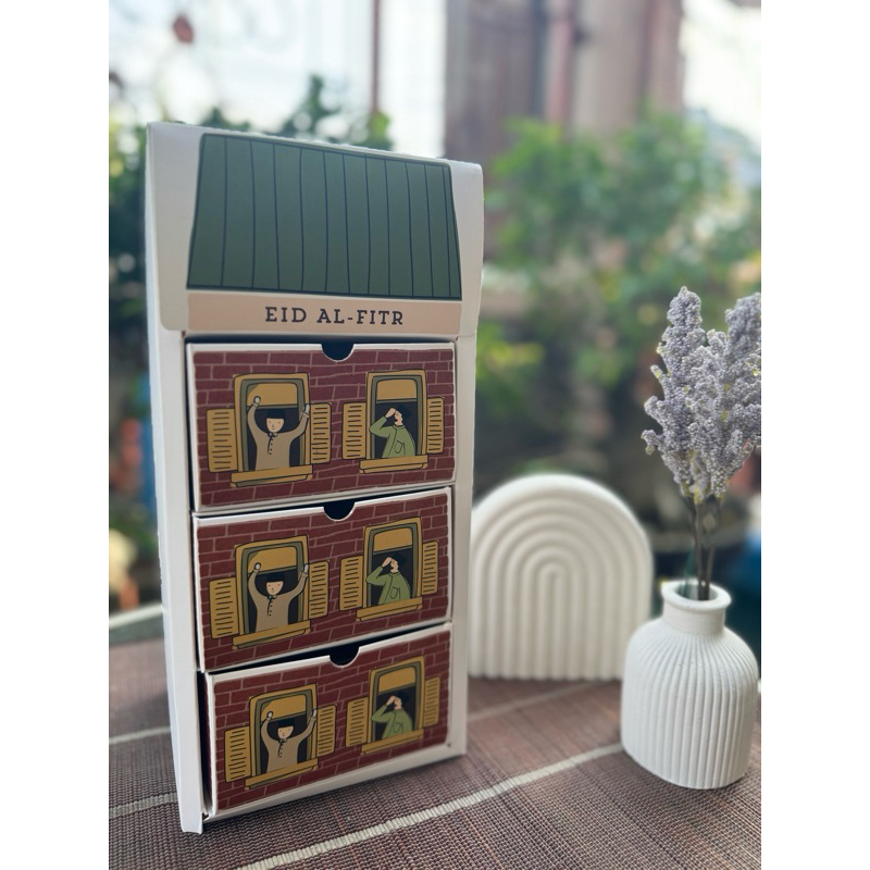 

Hampers Idulfitri Spikoe box sleding isi 3,spikoe original,spikoe kenari dan spikoe prunes