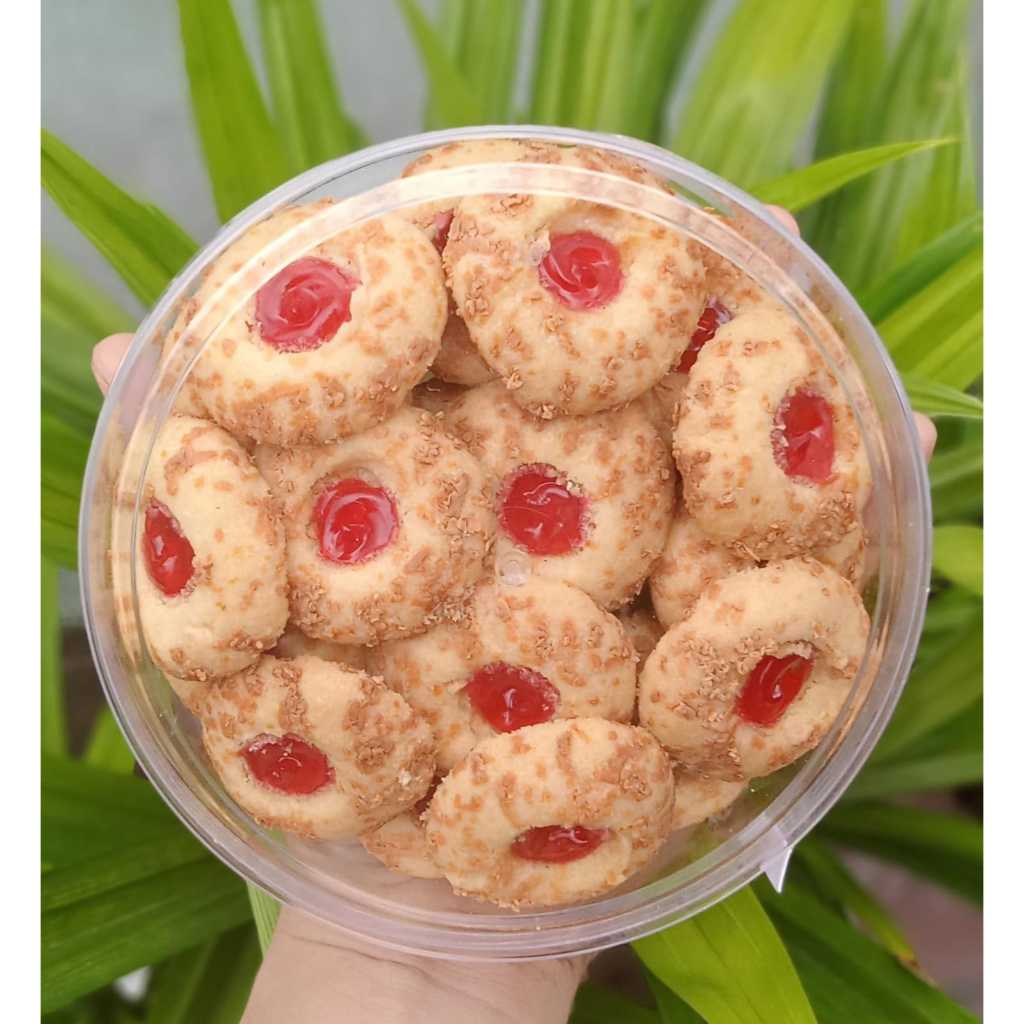 

[Pre Order] Snack Lebaran Strawberry Thumbprint