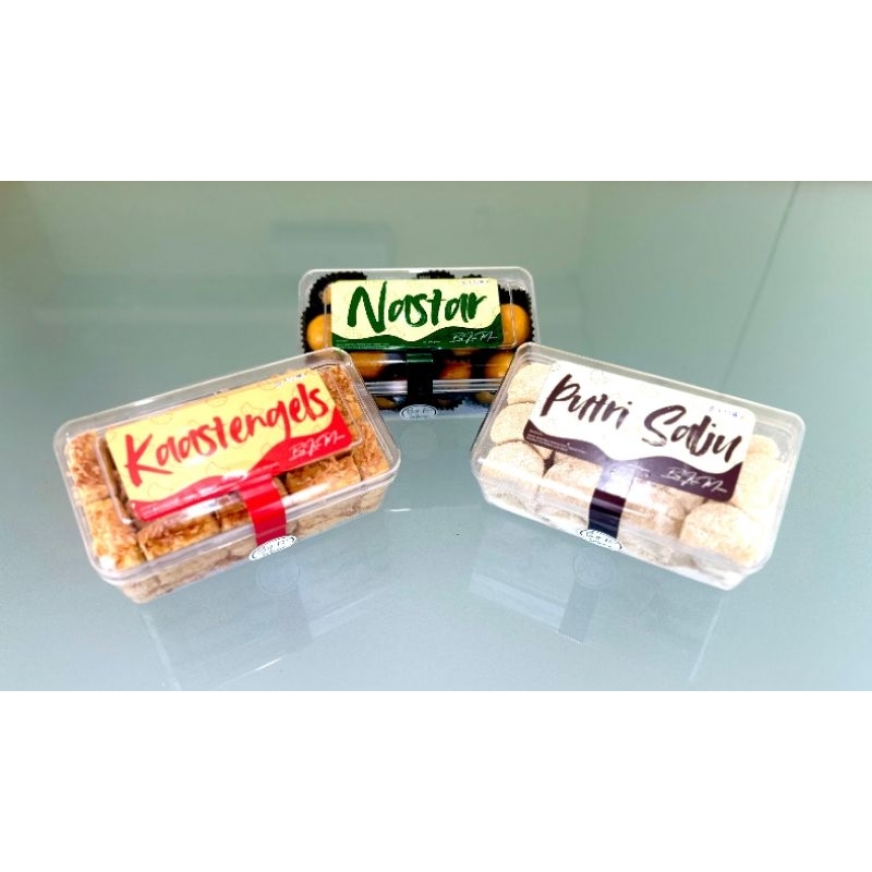 

Paket Kue Kering/Hampers Lebaran Idul Fitri/Nastar/Kaastangels/Putri Salju