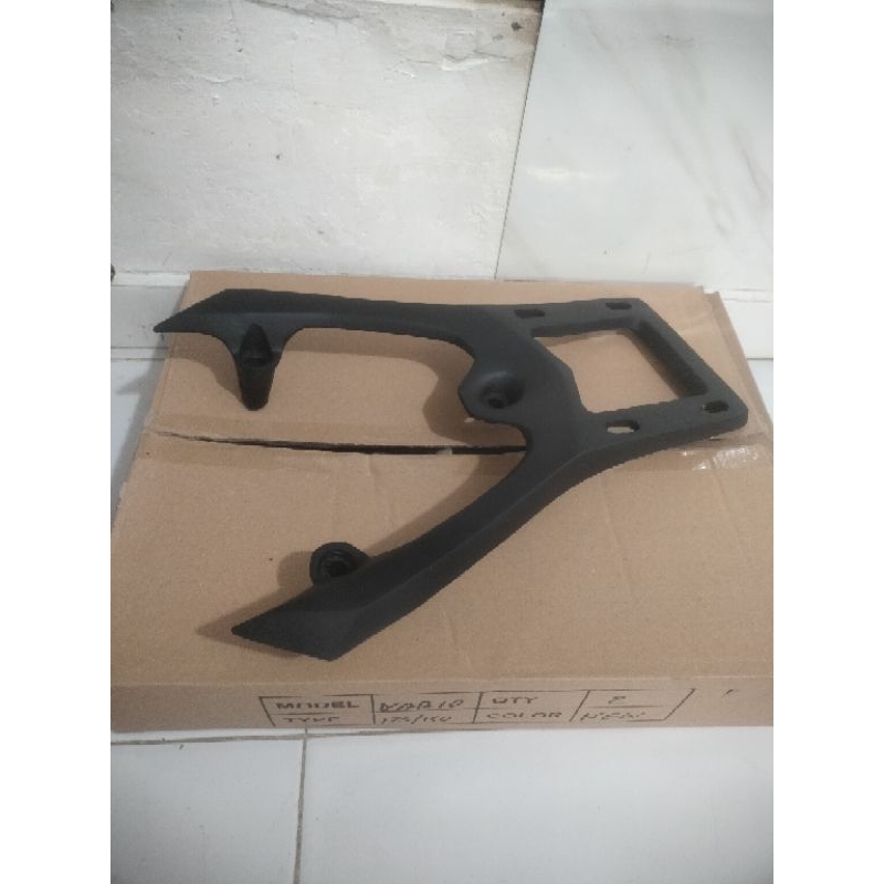 BREKET BRACKET BOX MOTOR VARIO 125/150 NEW VARIO 125 BOHLAM