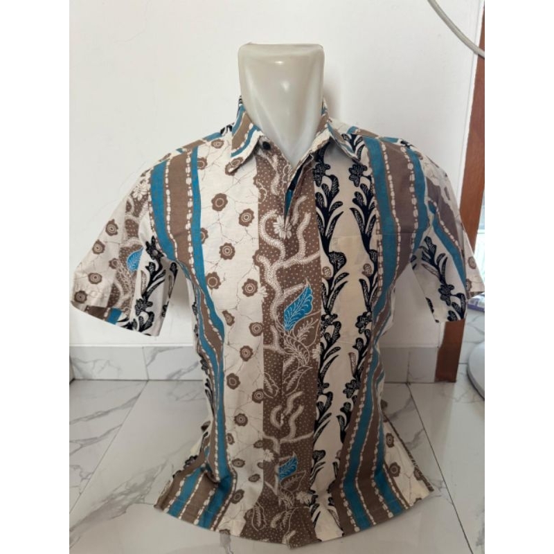 Preloved Kemeja Batik Arjuna Formal Kemeja Batik Arjuna Weda Thrift Kemeja Pria