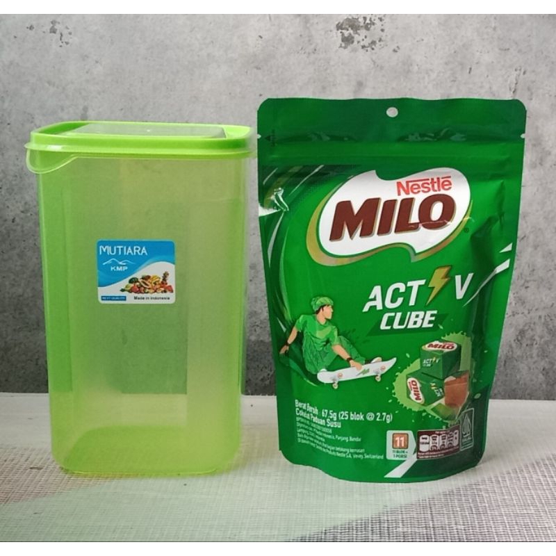 

Permen Milo Activ Cube isi 25 pcs & Keler ukuran 1 Liter. Hanya 21.000