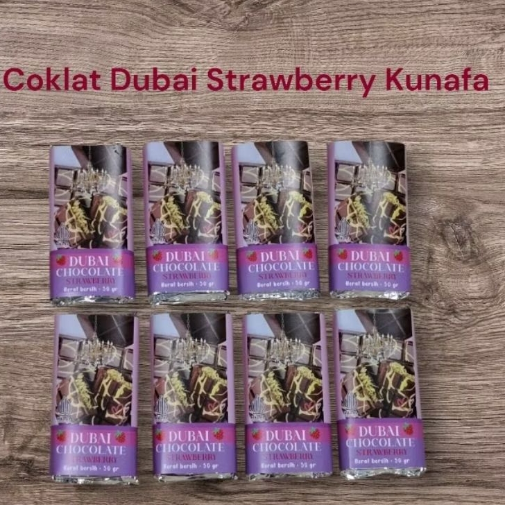 

Coklat Dubai Strawberry Kunafa 50 g Cokelat Dubai