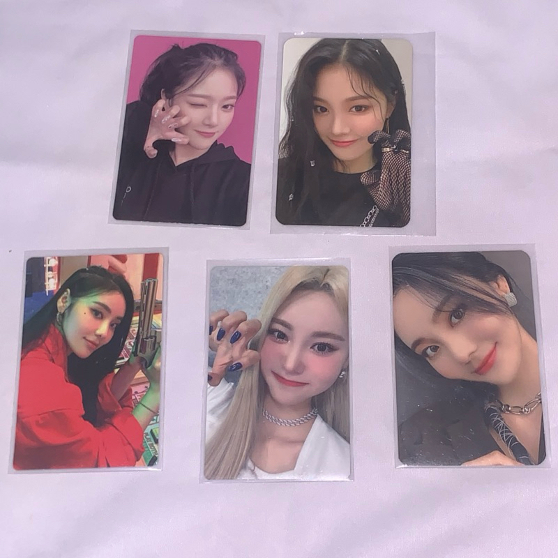 pc photocard loona kim hyunjin + jinsoul kpop gg clearance sell tc concert loona the world not frien