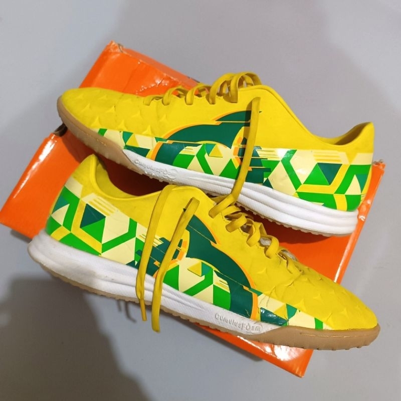 Sepatu Futsal Ortus Bekas Ori Size 40