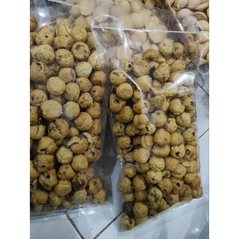 

soes coklat nissin