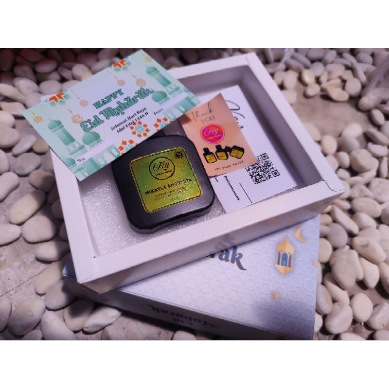 hampers idul Fitri dengan isi parfum kemasan exlusive aroma mewah