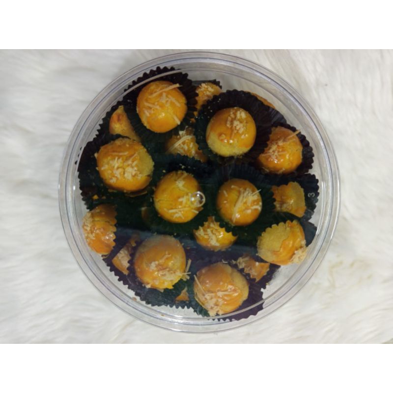 

Nastar premium 300gram, 35.000