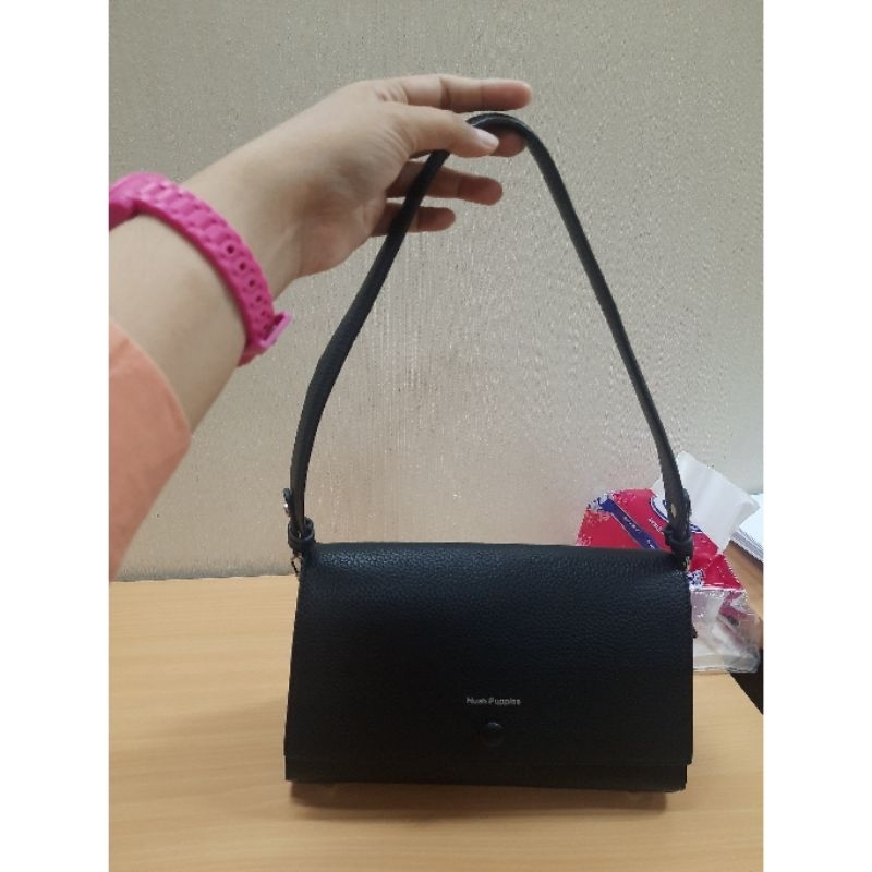 Preloved - Tas cantik wanita merk Hush Puppies