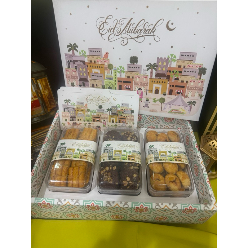 

Hampers Lebaran / idul fitri kue isi 3 toples