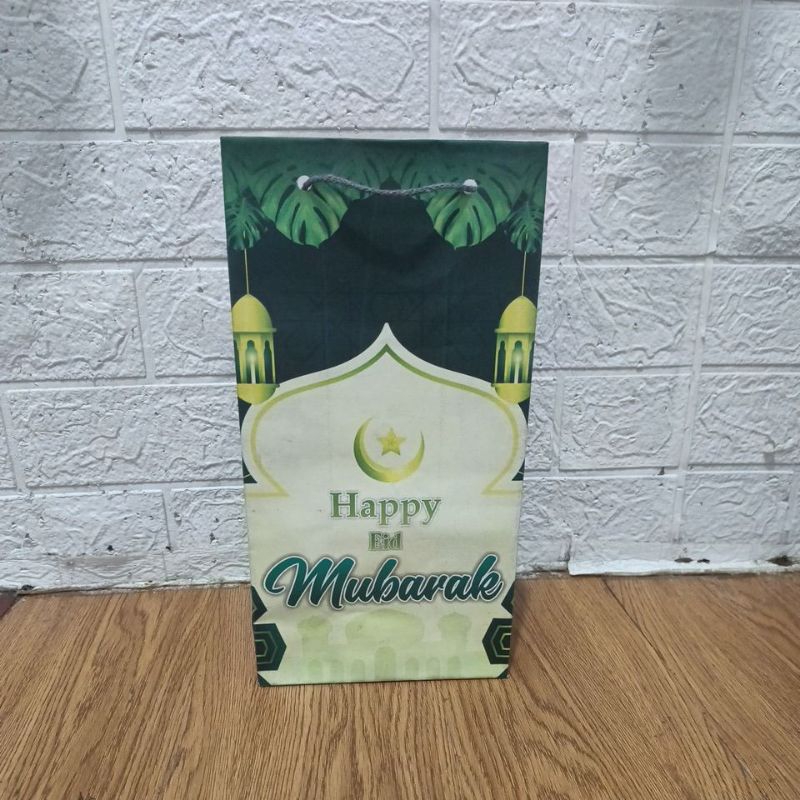

PAPERBAG IDUL FITRI 15X10X30 / PAPERBAG HAMPERS LEBARAN