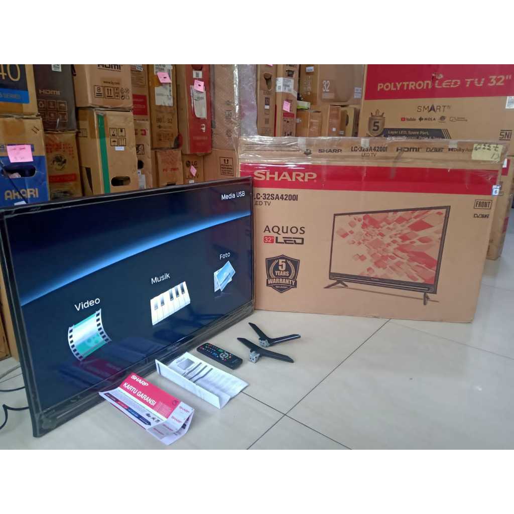 TV LED SHARP 32IN DIGITAL TV KONDISI MUWLUS 95% SEPERTI BARU 4616