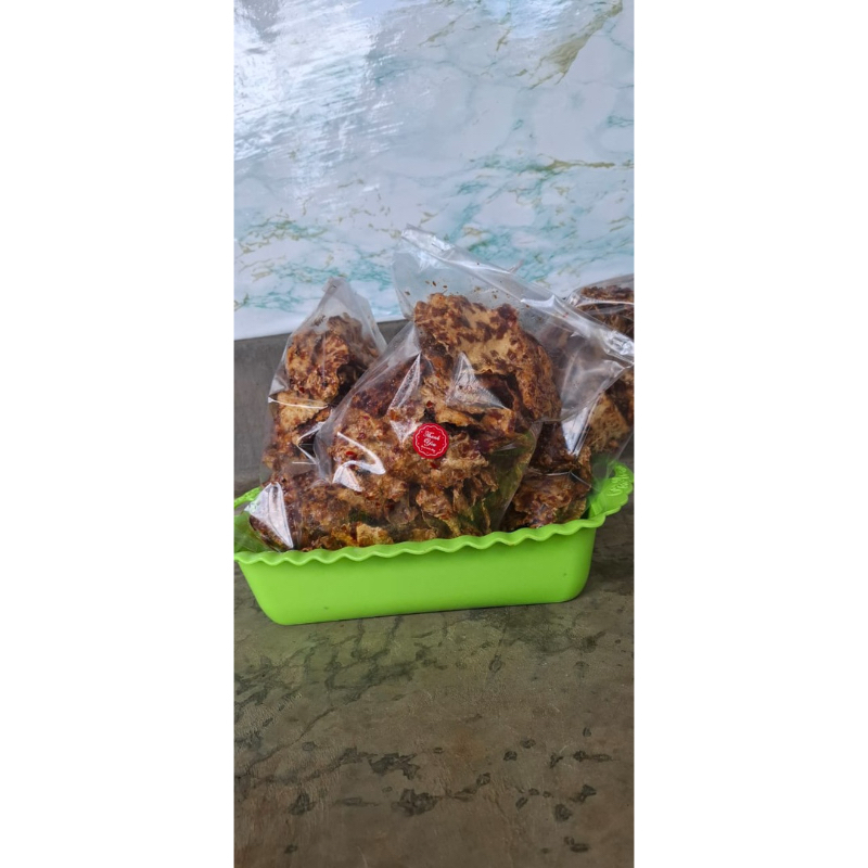 

keripik jengkol