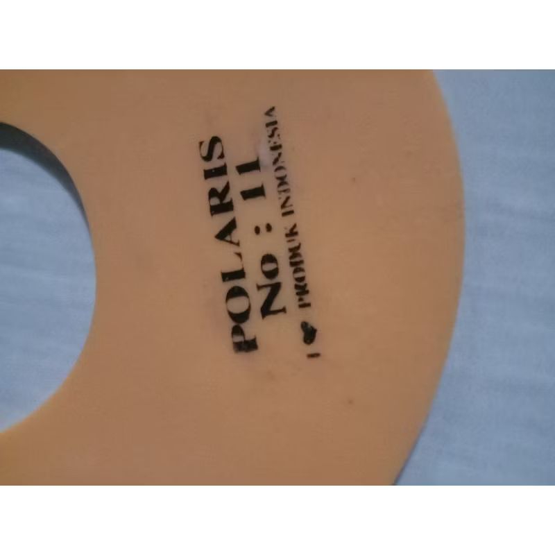

Penggaris Polaris No 11