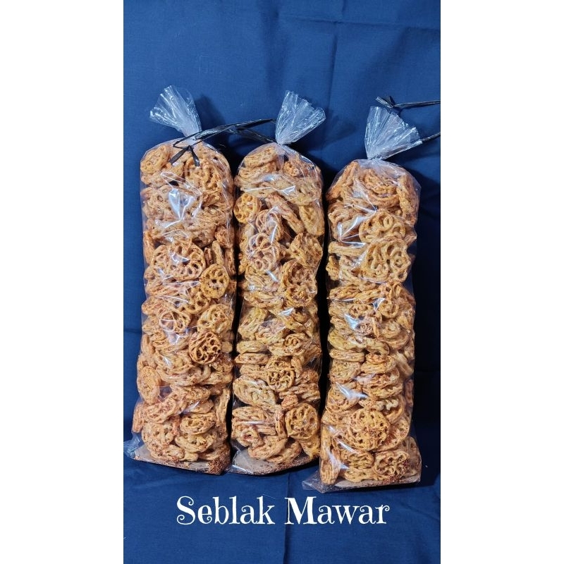 

SEBLAK MAWAR//JAJAN BALL//SNACK//SERBA 20RB