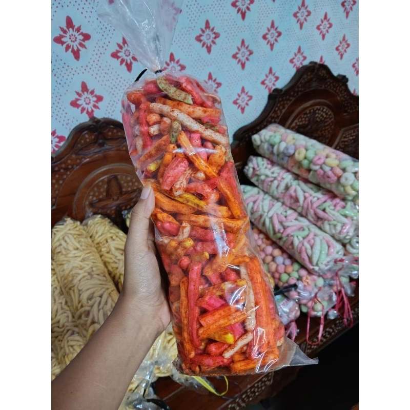 

KERUPUK SEBLAK BETON//KERUPUK/JAJAN BALL/SNACK//SERBA 20RB
