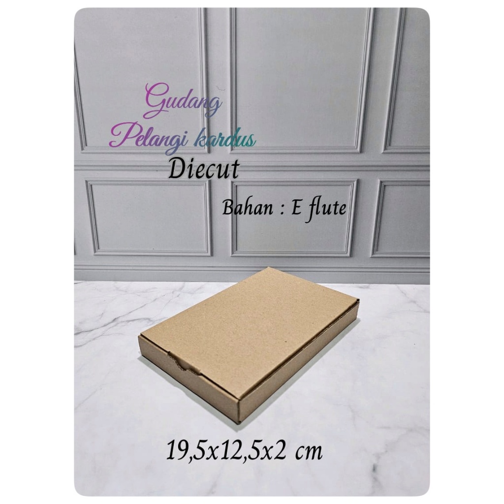 

Kardus karton Uk. 19,5x12,5x2 cm...Model diecut/pizza