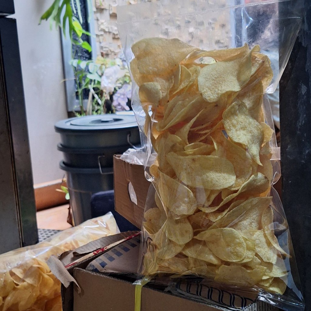 

Keripik Kentang khas Dataran Tinggi Dieng Batur | Keripik kentang super