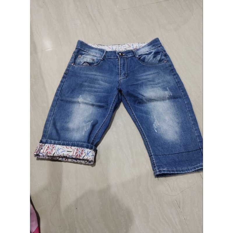 pl celana jeans cowok lebar pinggang lingkar 100cm panjang celana 70cm, masih layak dan bagus