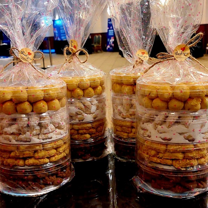 

JANGAN DIBANTING/ DITINDIH INI PAKET KUE LEBARAN 2025 HAMPERS KUE