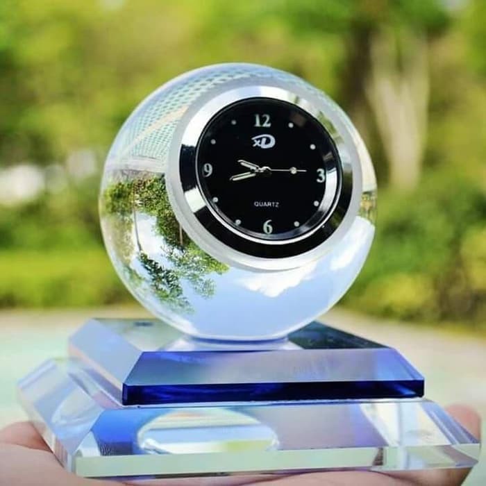 Souvenir Tempat Parfum Kristal Clear Jam Hiasan Unik Interior Mobil dan Ruangan Mewah Minimalis