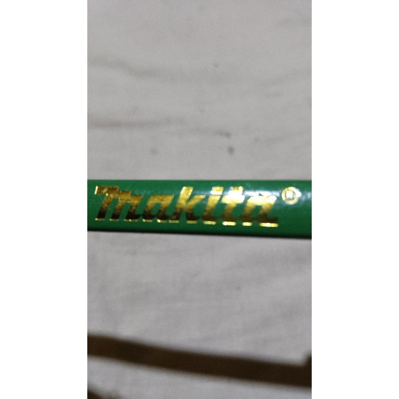 

pensil alat tukang/ bangunan makita 10pcs
