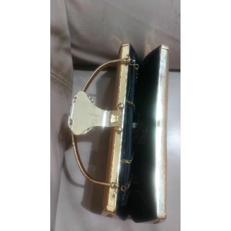 Preloved Tas Pengantin