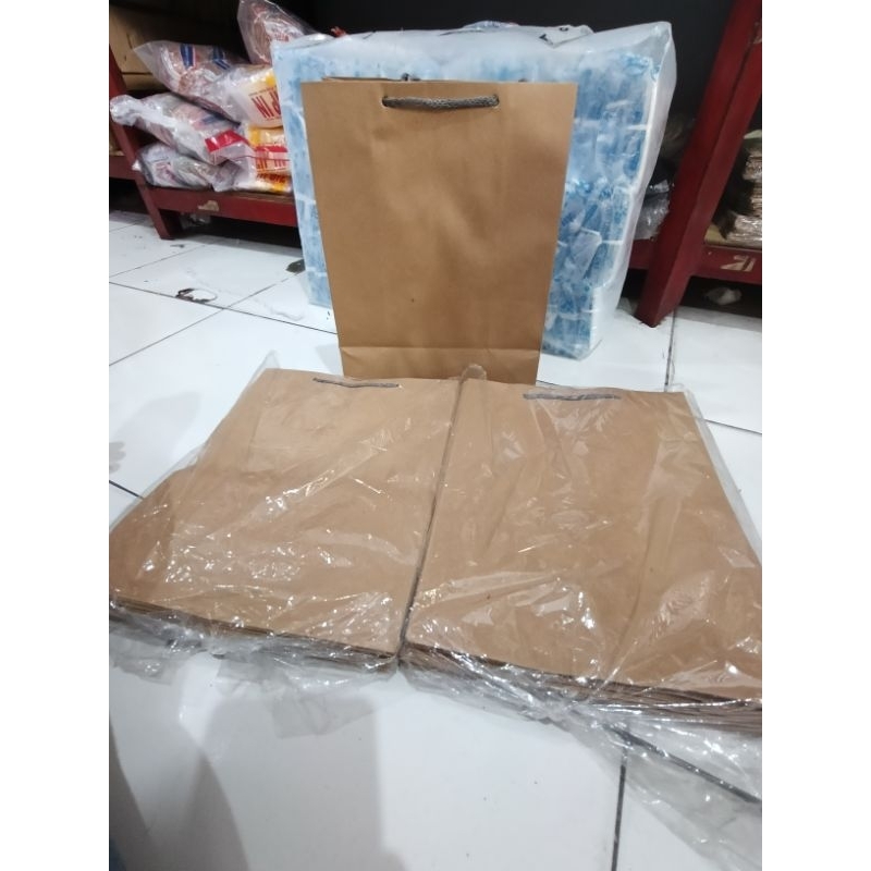 

(Paket 12 pcs) Paperbag Polos Coklat Ukuran 20x10x25