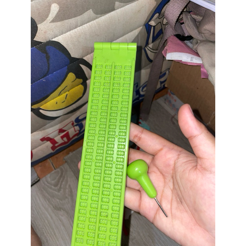 

REGLET 4 BARIS BRAILLE