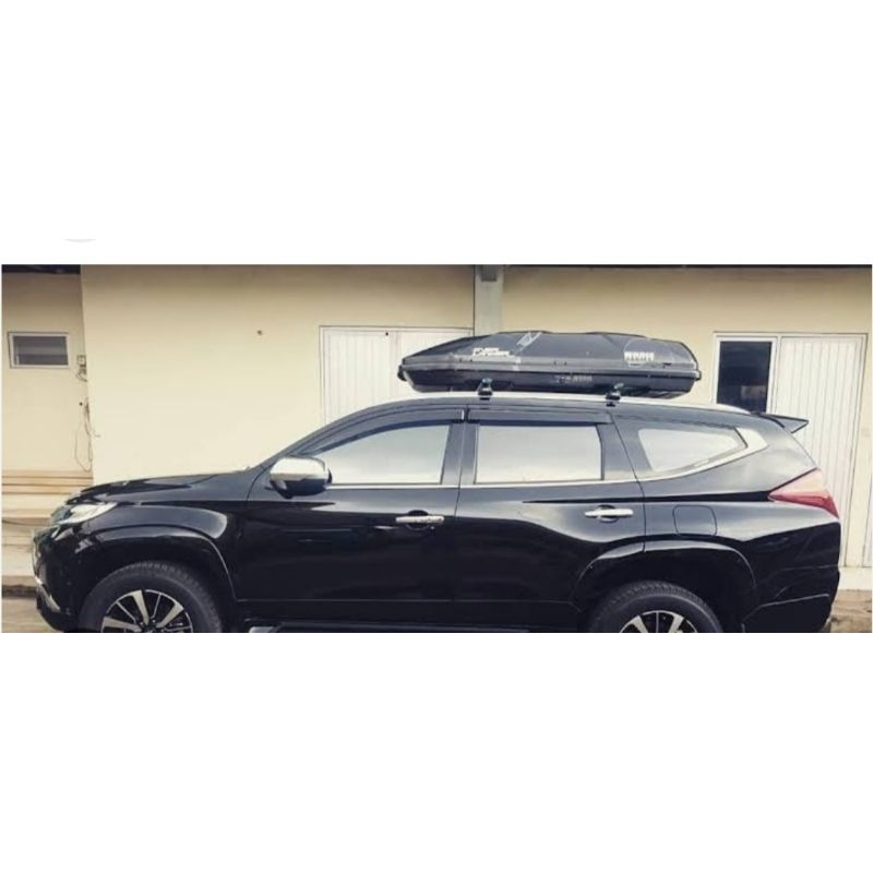 roof box bagasi atas mobil