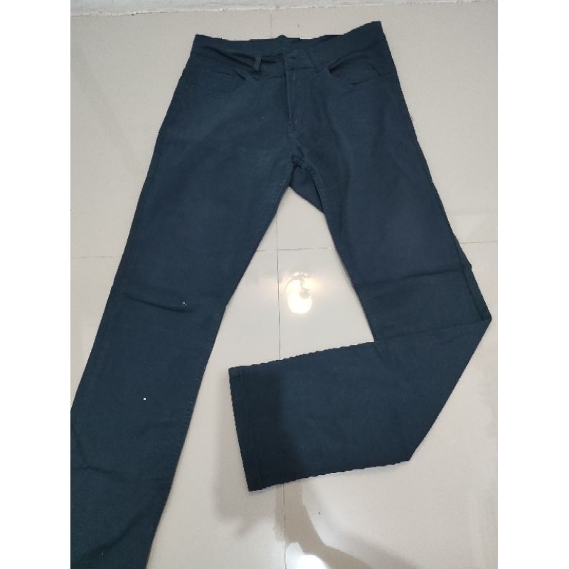 preloved celana pria