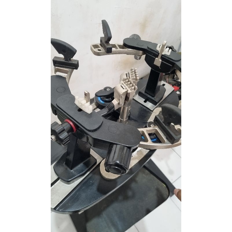 Mesin Senar Raket Bulutangkis & Tenis Manual Gelinsi