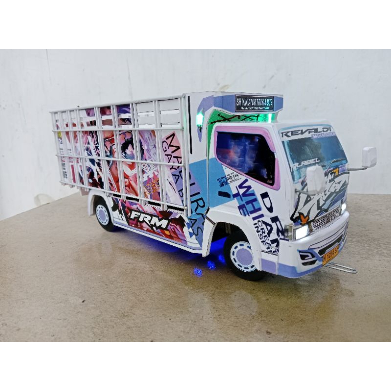 miniatur truk NEW WAHYU ABADI bahan PVC foam board