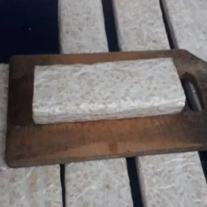 

TEMPE KEMASAN PLASTIK SEDANG