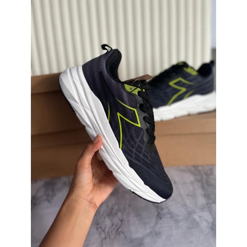 DIADORA- Sepatu Diadora Mamante (M) Black/Grey Original Sport Station