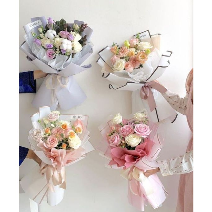 

KHALISA FLORIST B1 Parcel Lebaran Bandung 2 set magkok kramik snack bunga artificial keranjang rotan