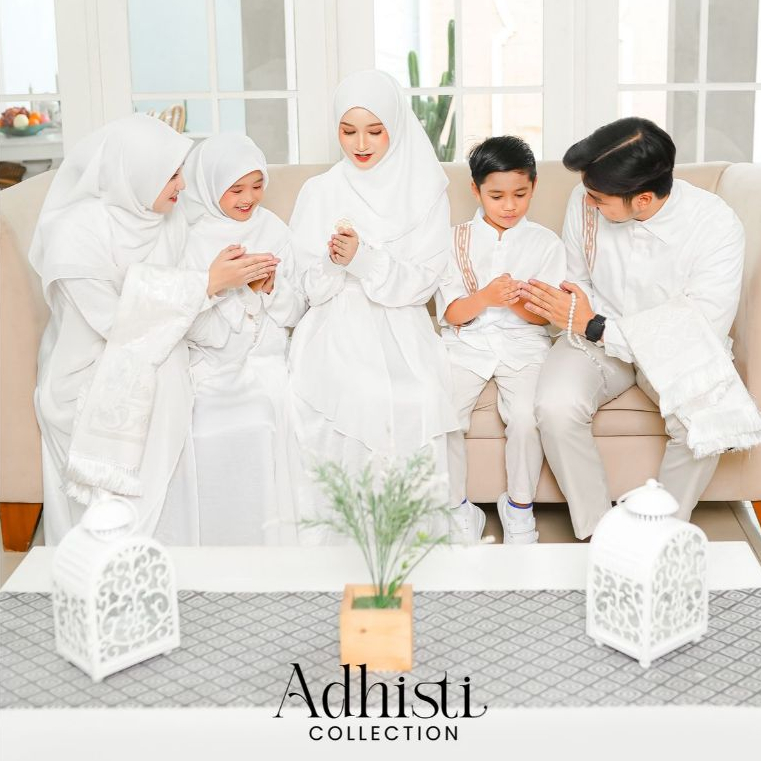 SARIMBIT ADISTI | SARIMBIT PUTIH | SARIMBIT KELUARGA BY DELIA HIJAB