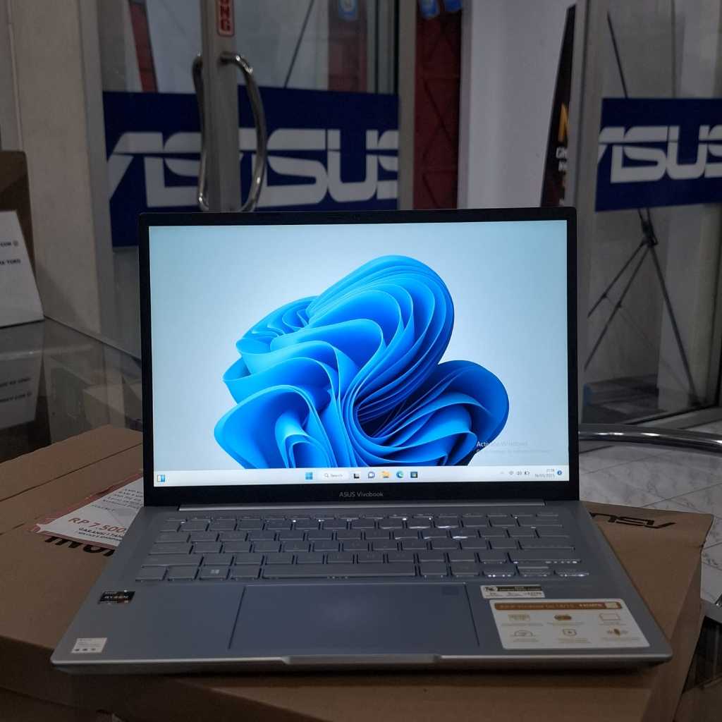 ASUS VIVOBOOK M1403QA Ryzen 5 RAM 8 GB SSD 512 GB Keyboard Backlight