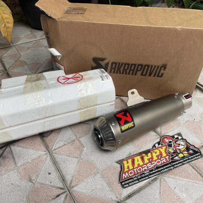 Knalpot slip on silencer only Akrapovic GP series Racing Line Titanium
