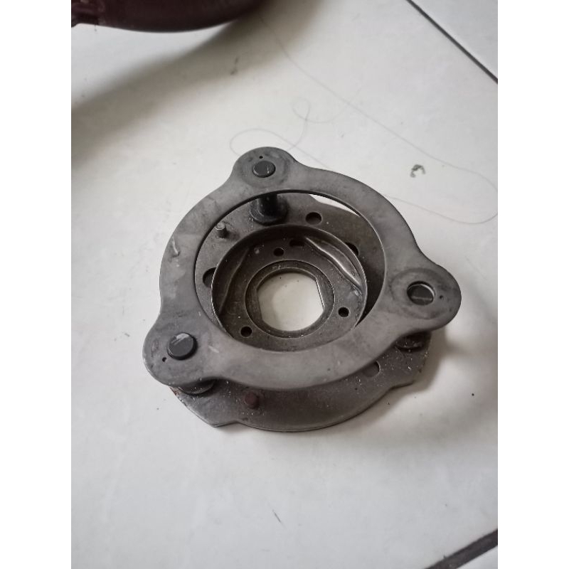 tatakan kampas ganda hayate