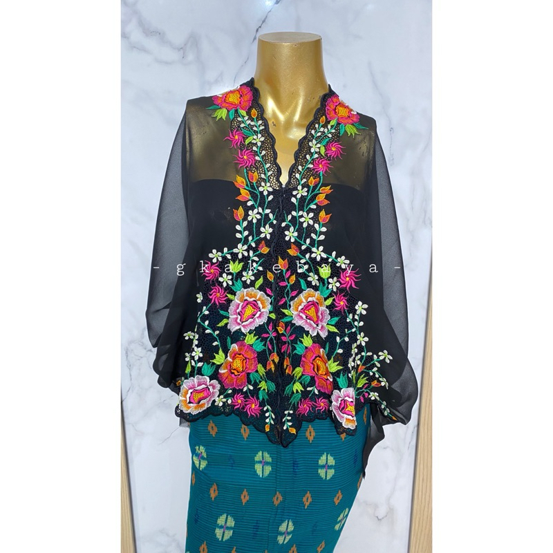 KEBAYA BORDIR BUNGA HITAM / KAIN KEBAYA / KEBAYA BALI