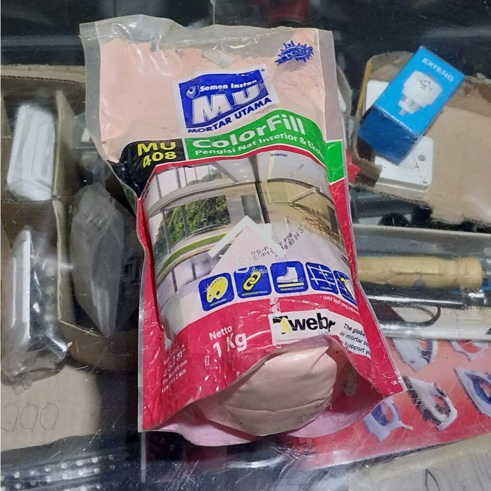 Semen Warna Merah Muda Nat Kemarik MU 1 Kg Merah Muda