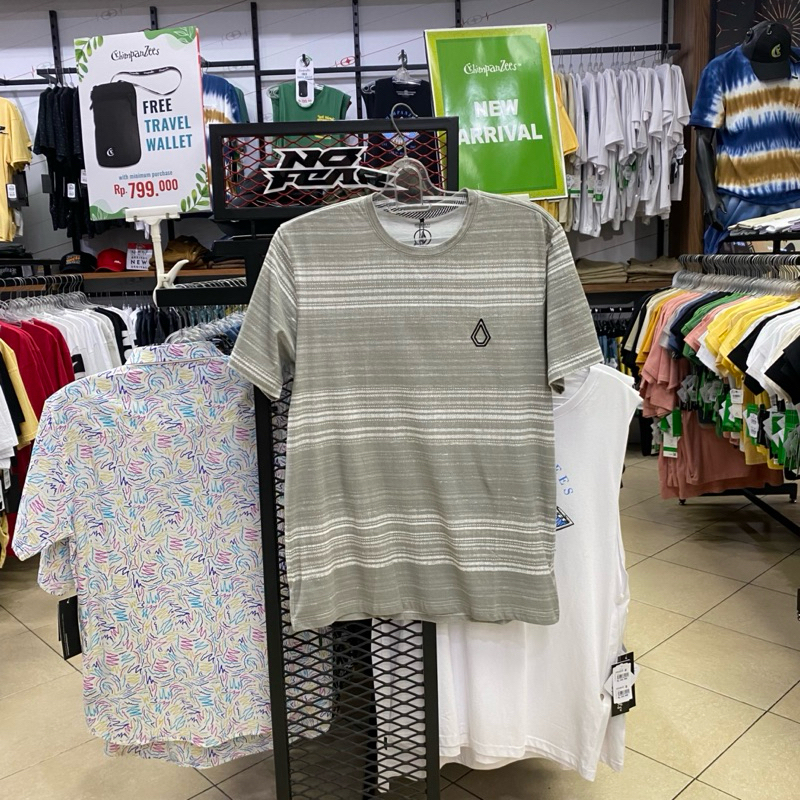 Kaos Volkom MCT Reaves Short Sleeve Tee White Original