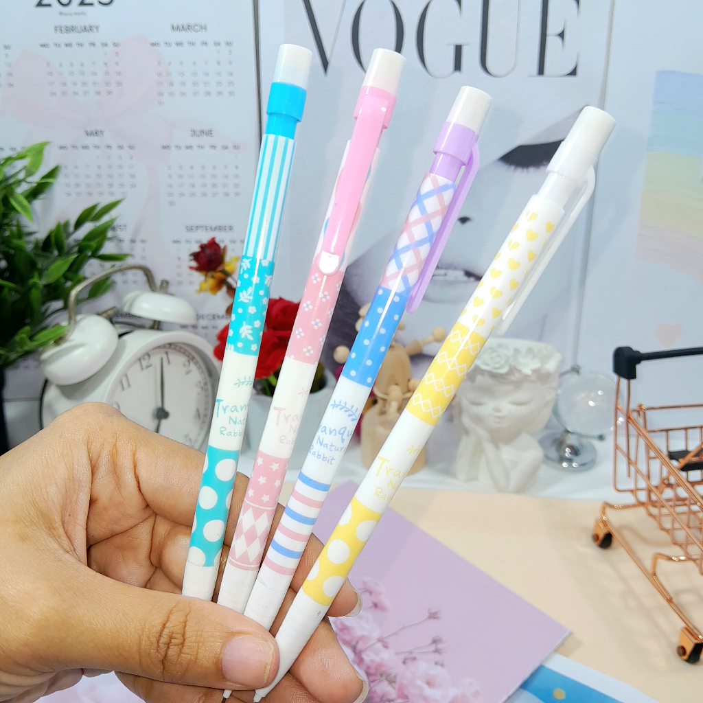 

Pensil Mekanik Motif Lucu Rabbit Ukuran 0,5 mm Ready 4 Warna TERMURAH / Pensil Cetek Model Tranquil Kelinci Ada Penghapus di ujung nya Alat Tulis Sekolah dan Kantor Kualitas Terbaik bisa Grosir dan COD