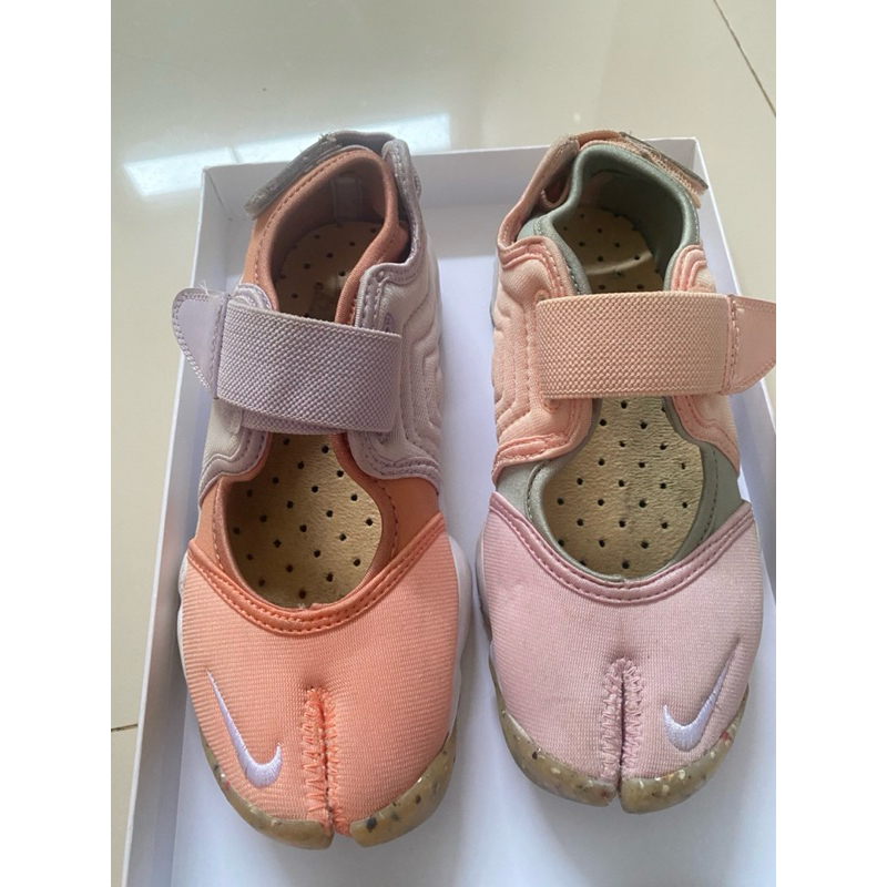 Sepatu Nike Air Rift Crimson Bliss Women