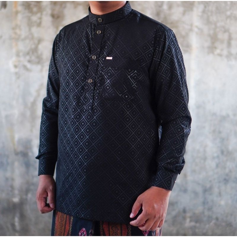 BAJU KOKO SULTAN BAHAN WOLVIZ BIN HASYIM