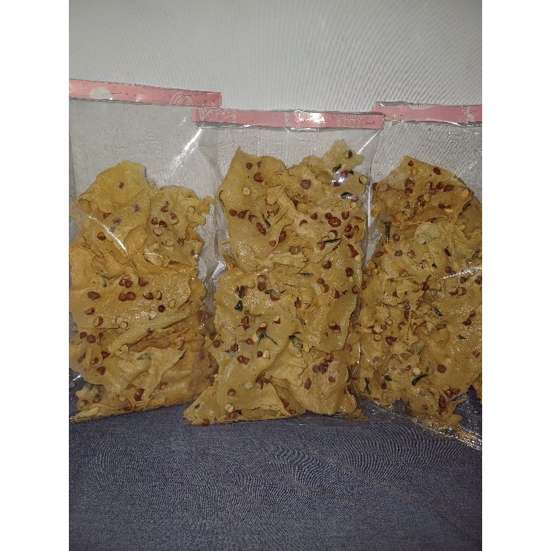 

Peyek kacang ukuran 1/4 & 1 kg keripik peyek