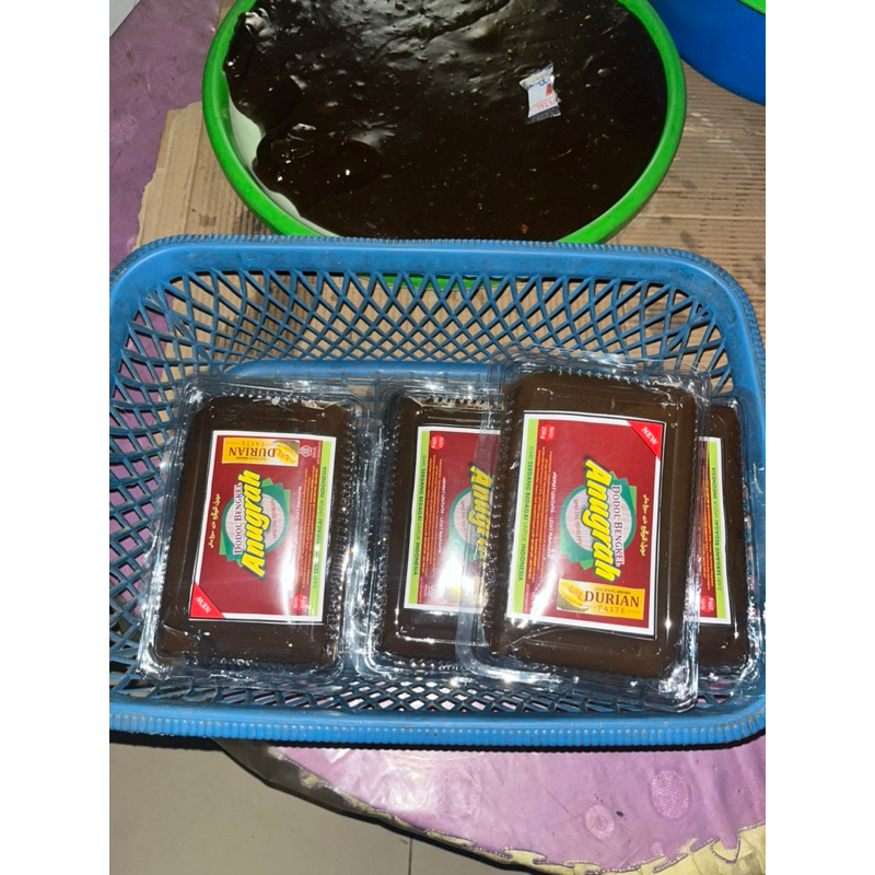 

DODOL KHAS PASAR BENGKEL VERSI 5 KILO TERSEDIA RASA DURIAN,PANDAN,ORIGINAL